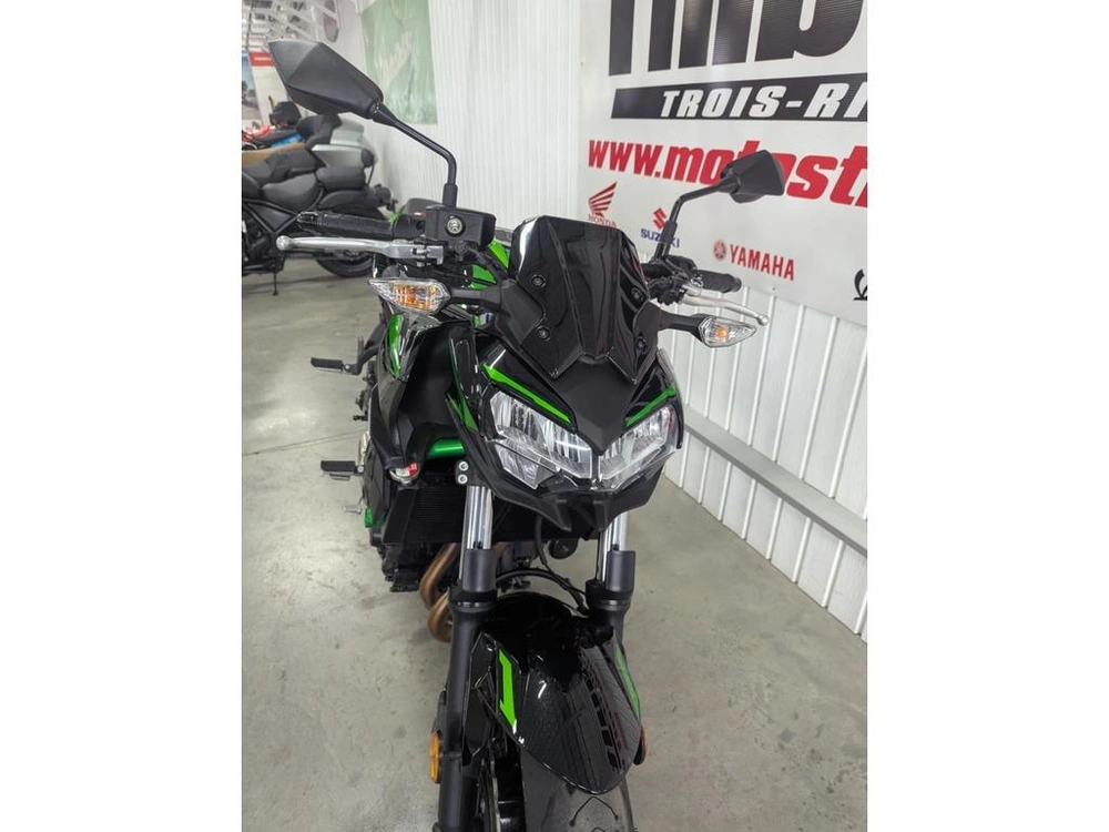 2022 Kawasaki Z650 alt