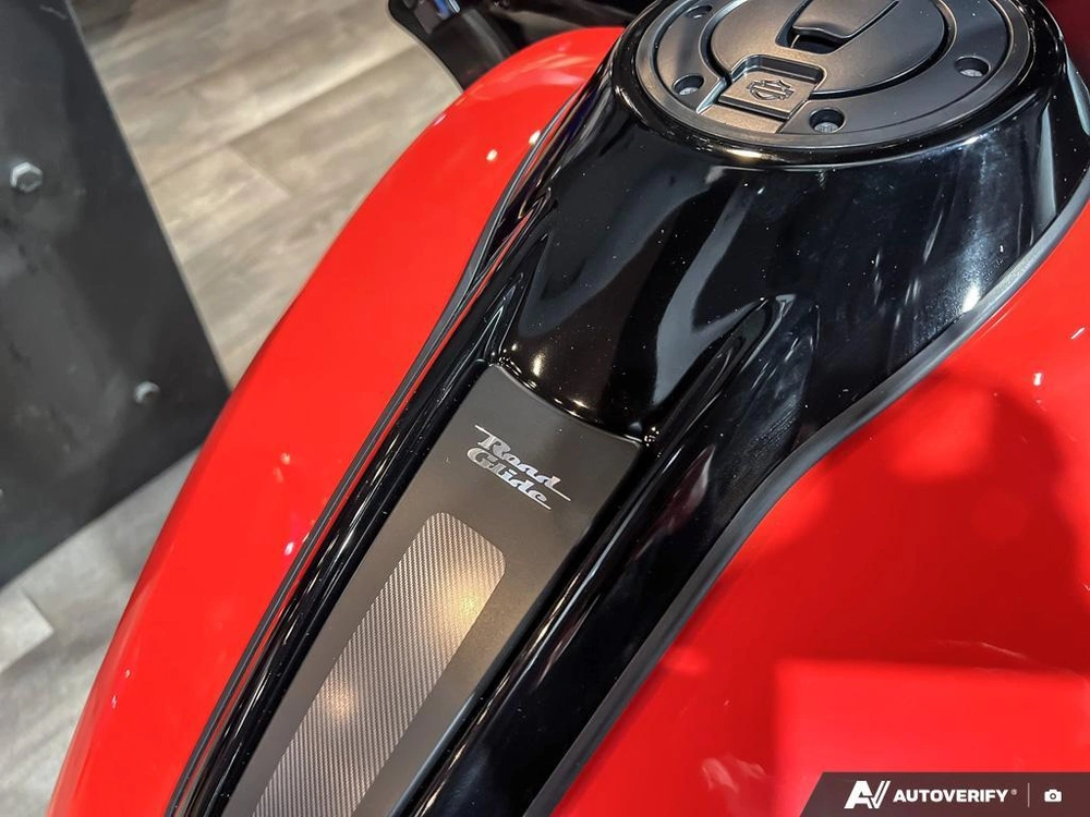 2026 Harley-davidson Road Glide alt