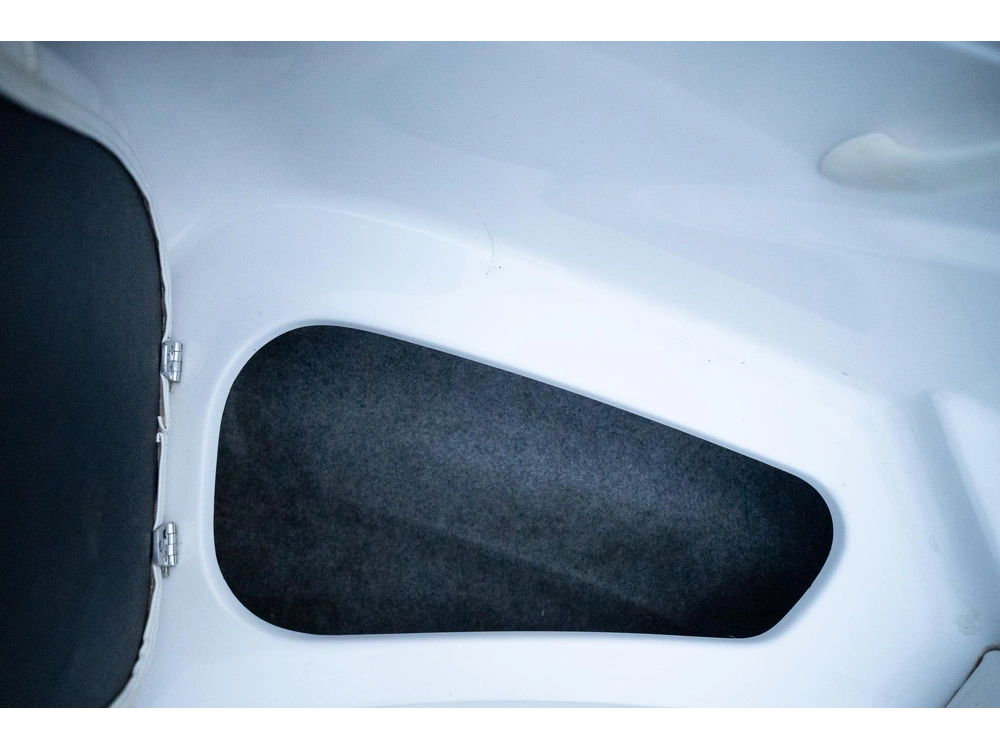 2011 Four Winns 180le alt