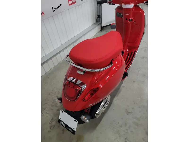 2023 Vespa Primavera 50 thumbnail 12