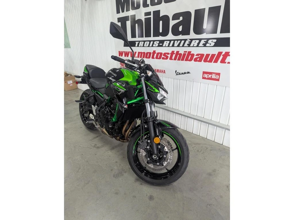 2022 Kawasaki Z650 alt