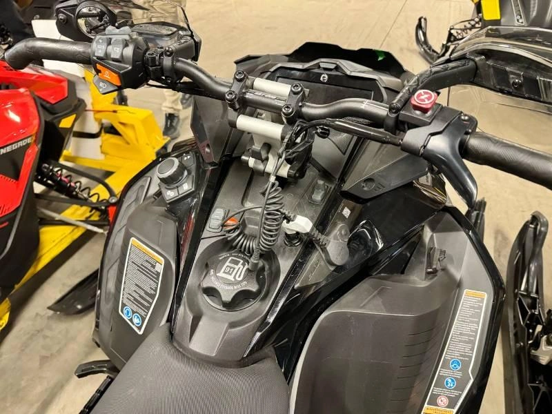 2022 Ski-doo Renegade X-rs 850 E-tec Ice Ri alt
