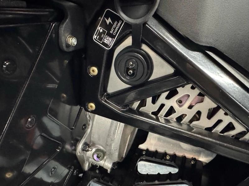 Polaris 650 Voyageur Xc 155 2026 alt