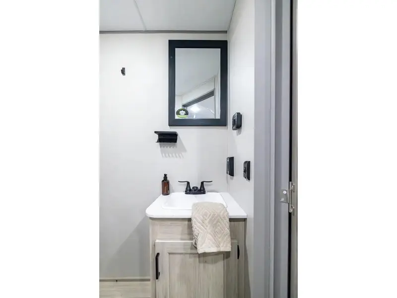 2026 Coachmen Catalina 211BH