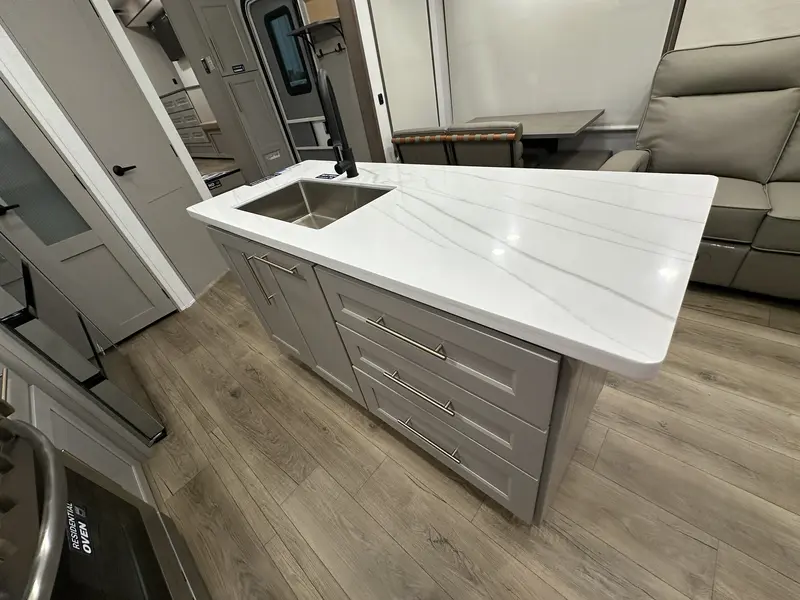 Alliance RV Paradigm 370FB 2026