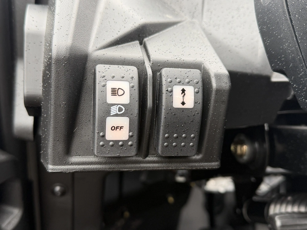 2026 Can-am Commander X Mr 1000r alt