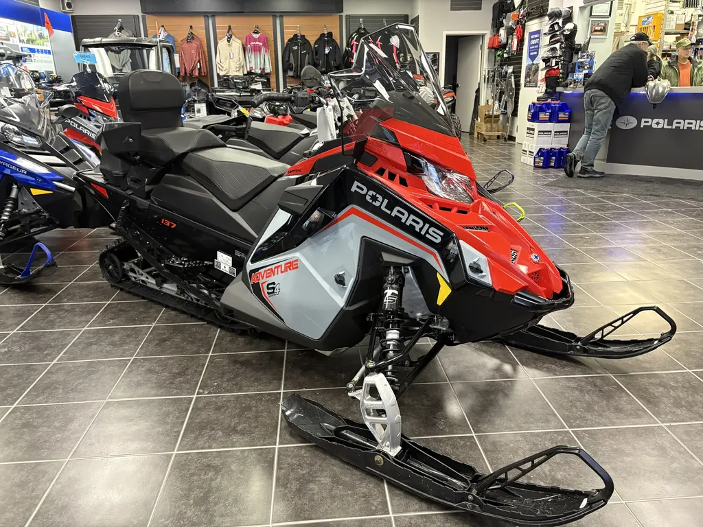 2025 Polaris PROSTAR S4 INDY ADVENTURE 137 