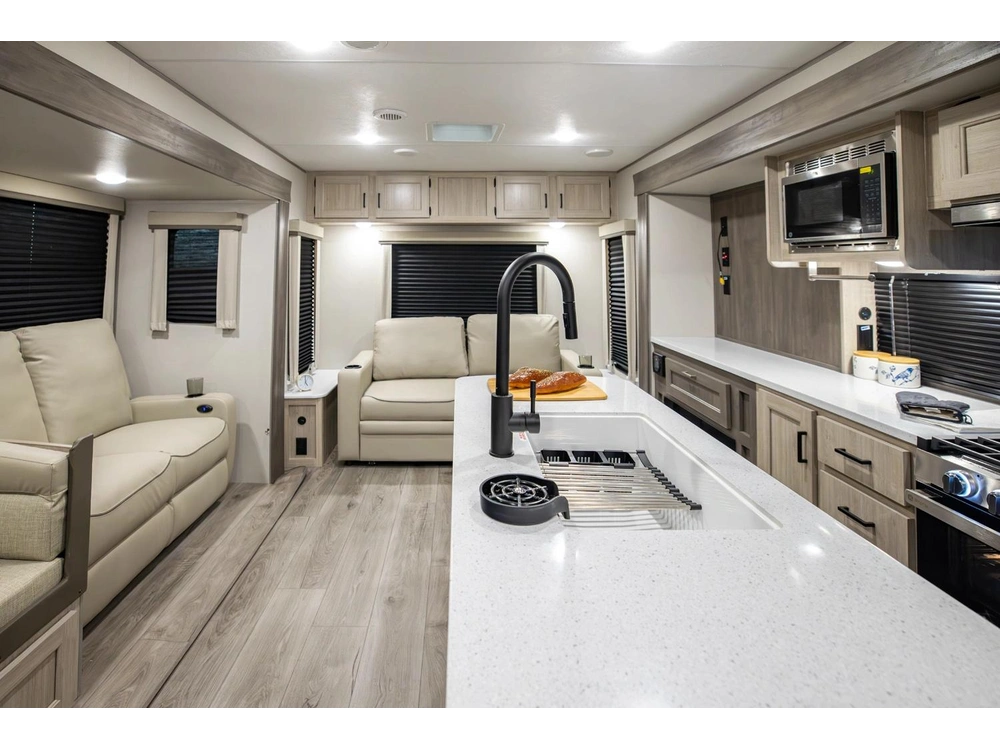 Coachmen Catalina 313rlts 2026 alt