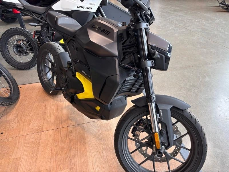 2025 Can-am Pulse alt