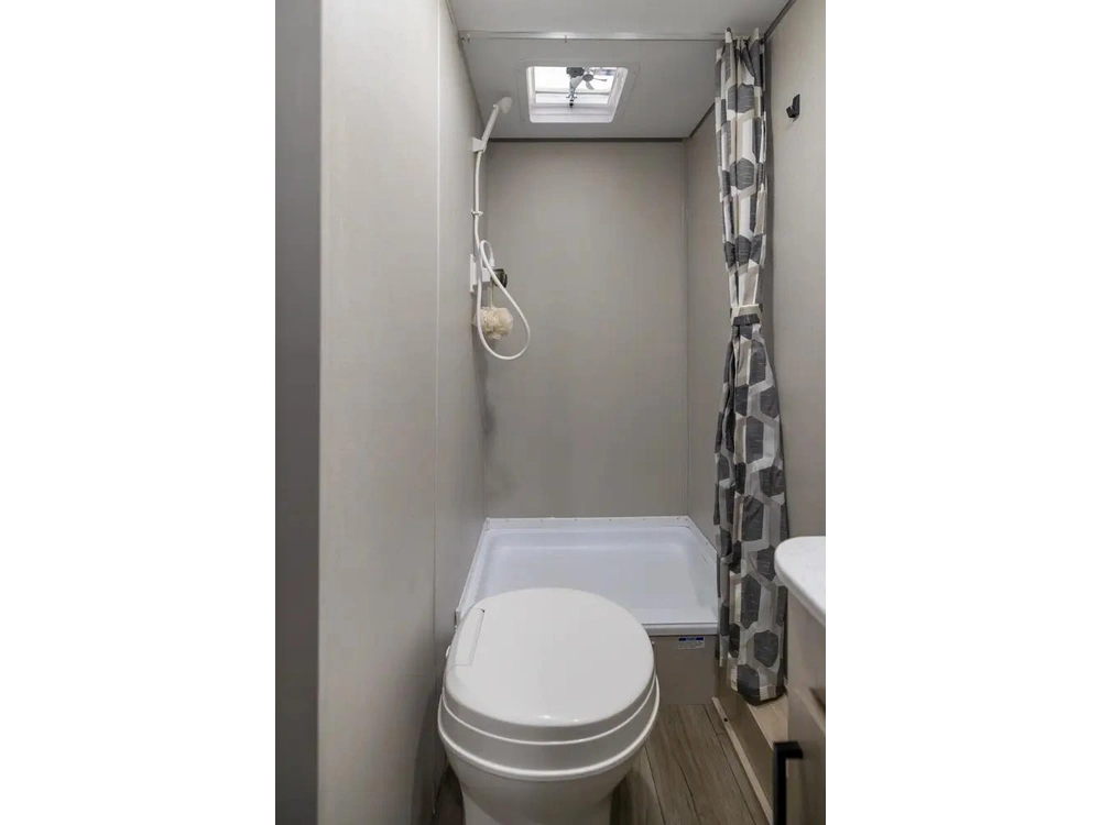 Coachmen Catalina 184bhsx 2026 alt