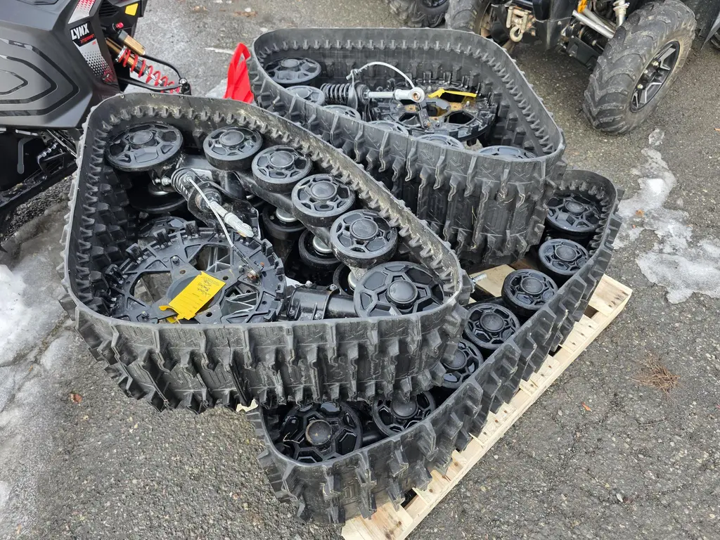 2024 Can-Am USED SIDE BY SIDE TRACKS KIT