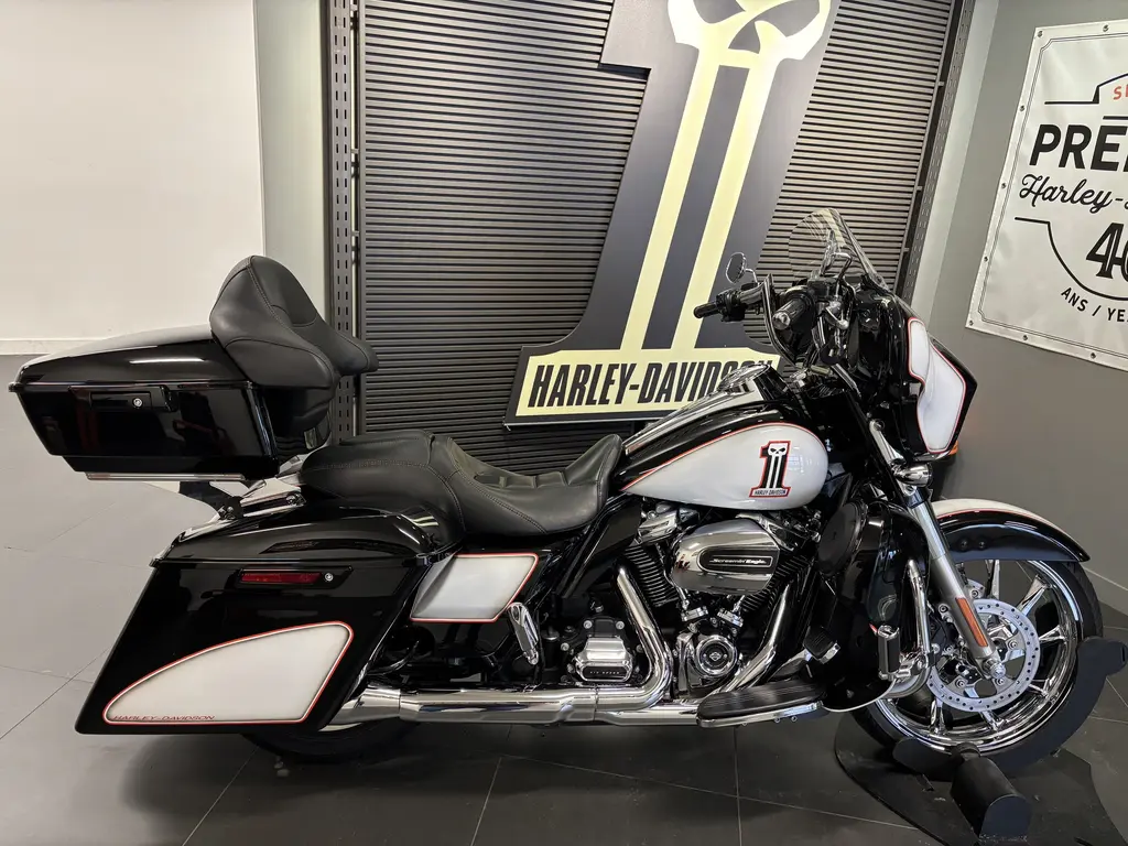 2018 Harley-Davidson FLHX STREET GLIDEFLHX