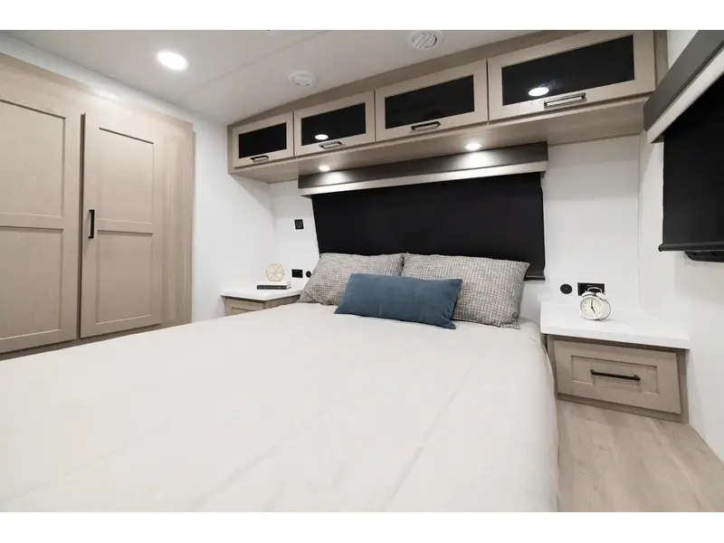 2026 Forest River Flagstaff 26SRD