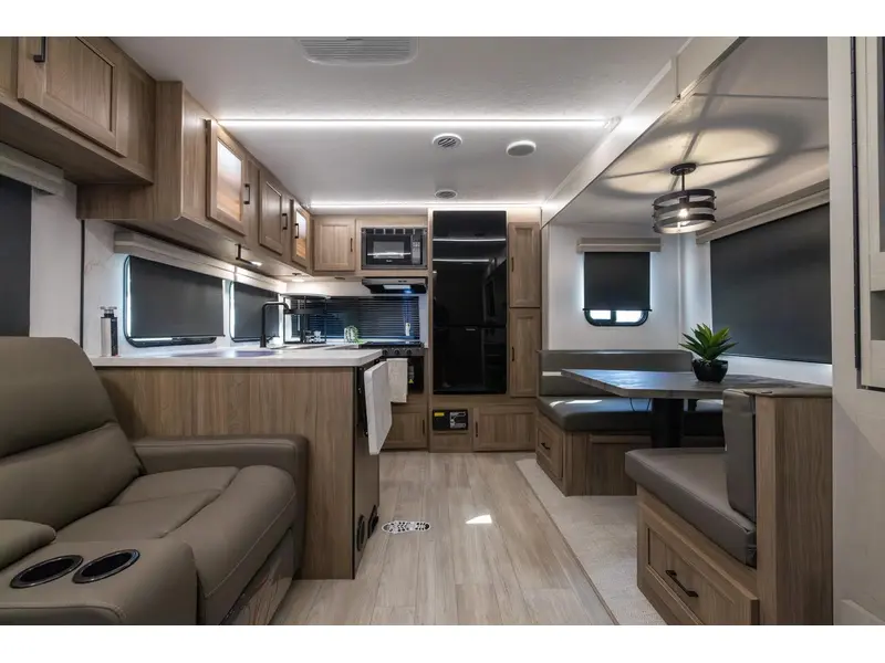 2026 Coachmen Freedom Express 274RKS