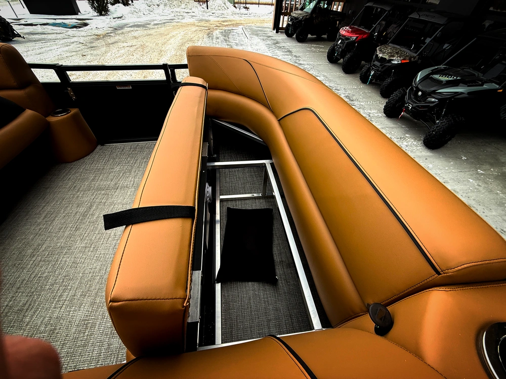 2025 Legend Vetta Kuhl 23 Crl Sport alt