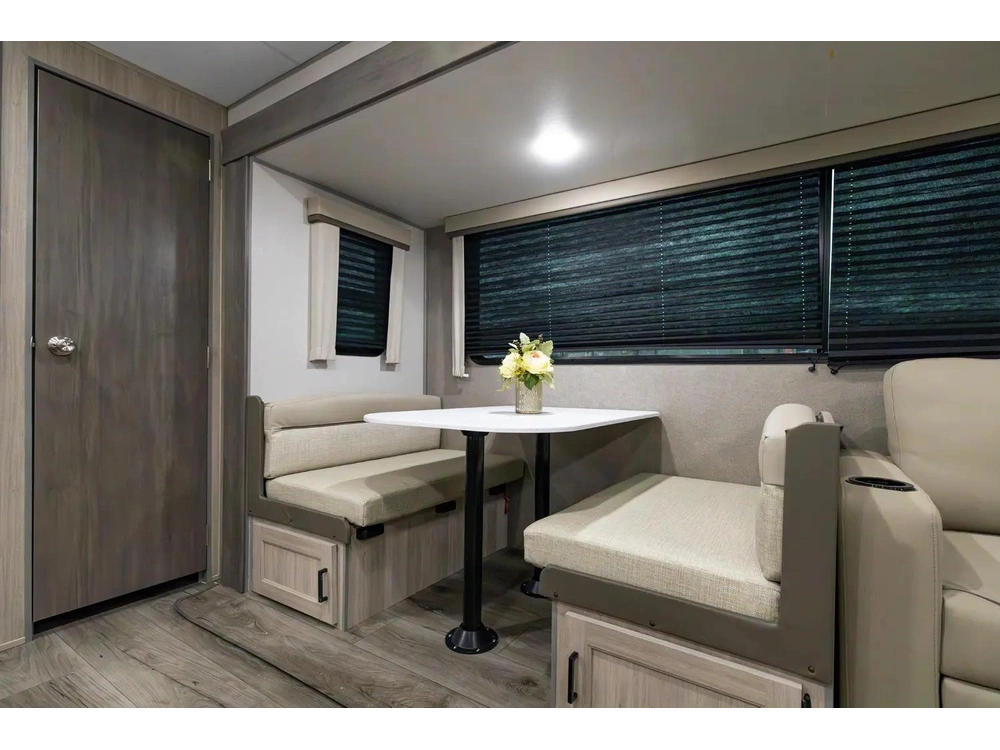 Coachmen Catalina 303rkds 2026 alt