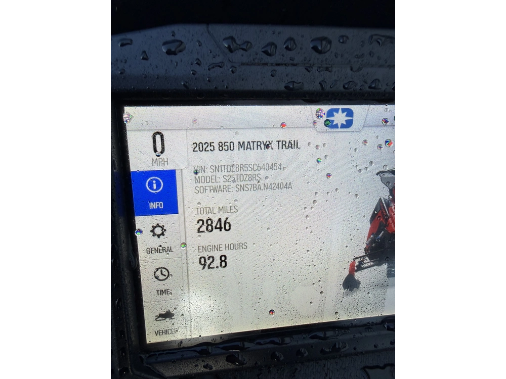 2025 Polaris 850 Indy Vr1 137 Dynamix Edition alt