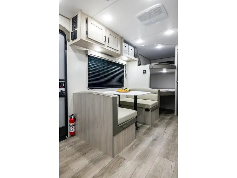 2026 Coachmen Catalina 211BH