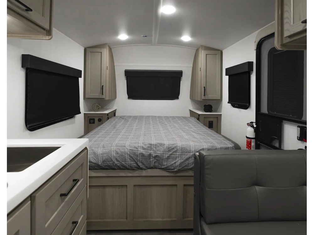 Forest River Flagstaff E-pro E19fd 2026 alt