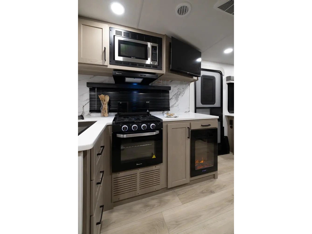 Forest River Flagstaff 26srd 2026 alt