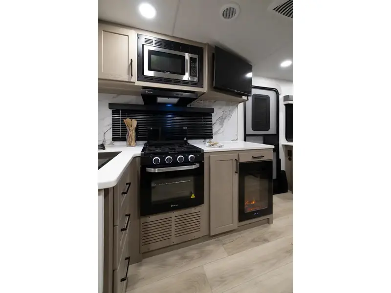 2026 Forest River Flagstaff 26SRD