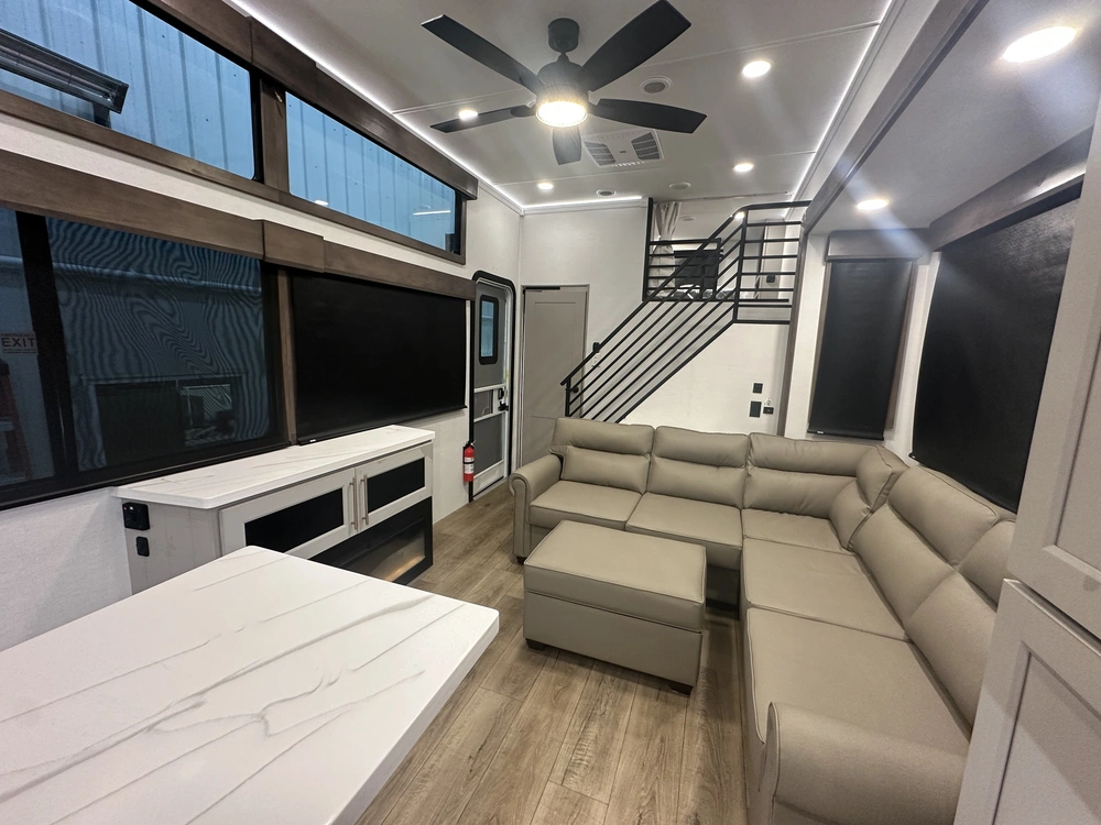 Alliance Rv Benchmark 44lft 2026 alt