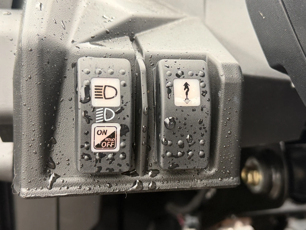 2026 Can-am Commander Xt 700 (canada) alt