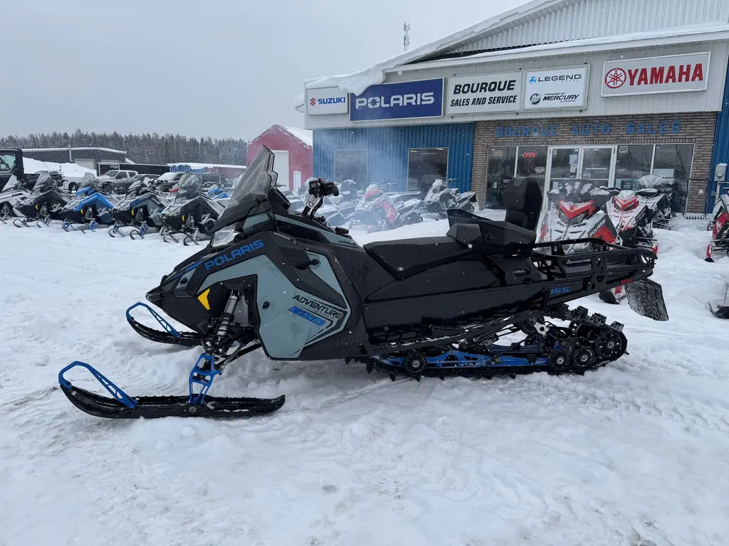 2026 Polaris 650 VOYAGEUR ADVENTURE ULTIMATE 155 X 2.0 