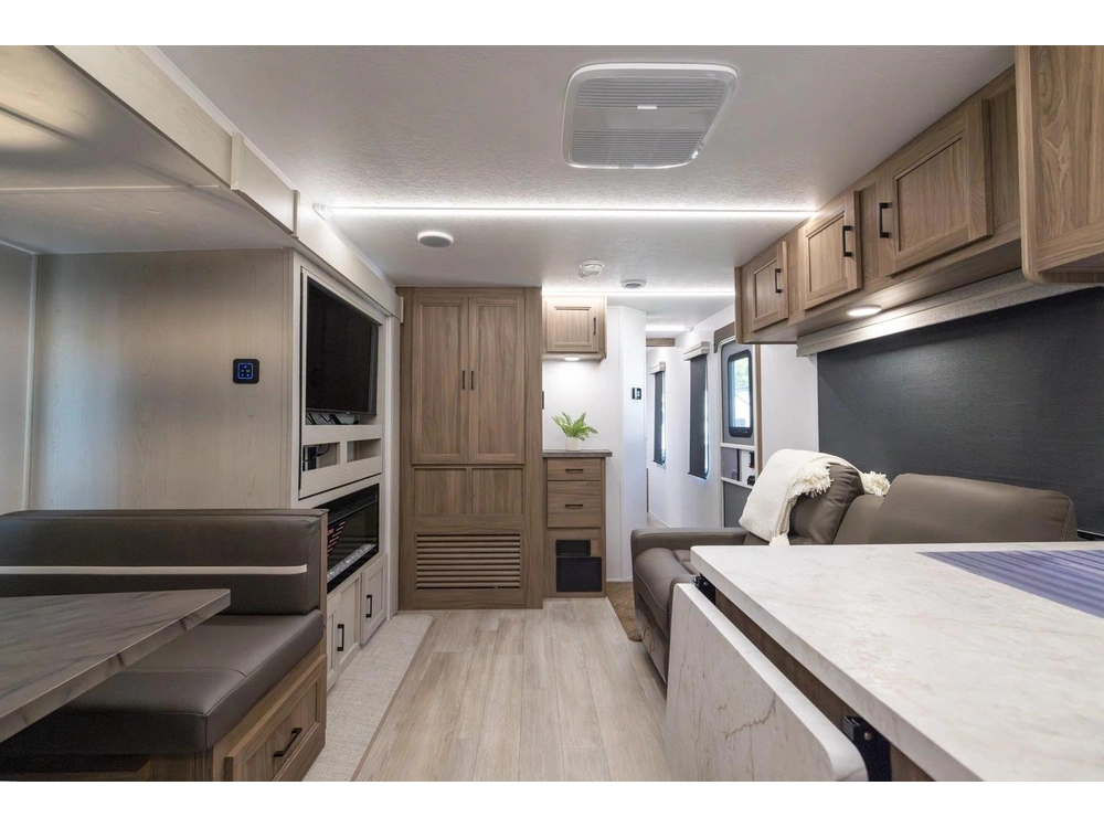 Coachmen Freedom Express 274rks 2026 alt