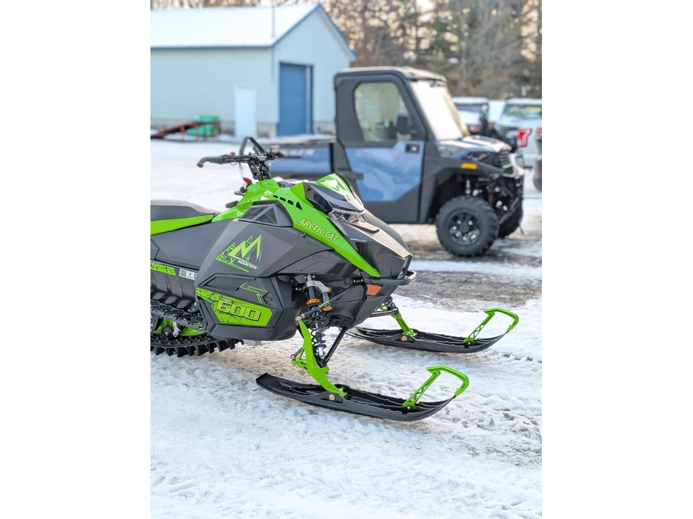 2025 Arctic Cat Mountain 600 146 Sp - Es M6 Catalyst Snow Pro - Electric Start 2.6pc alt