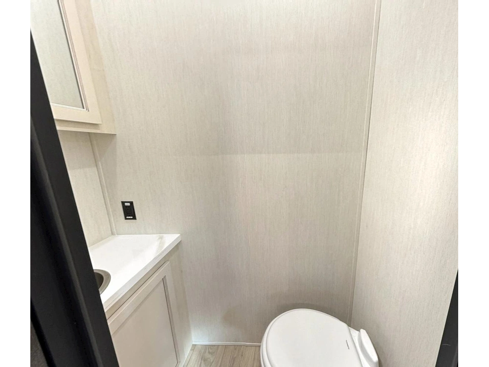 2026 Forest River Vengeance 4413 alt