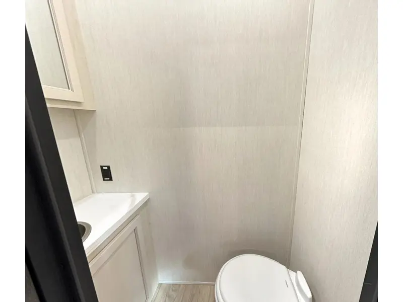 Forest River Vengeance 4413 2026