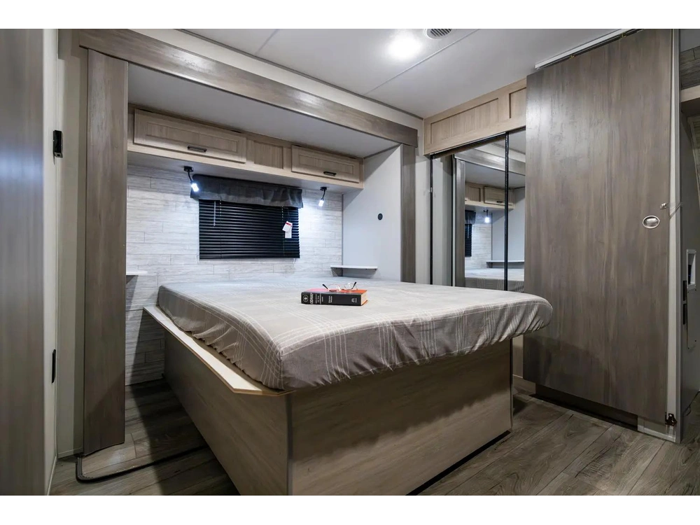 Coachmen Catalina 303rkds 2026 alt