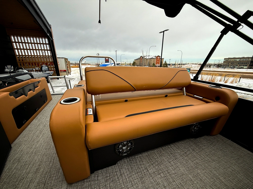 2025 Legend Vetta Kuhl 23 Crl Sport alt