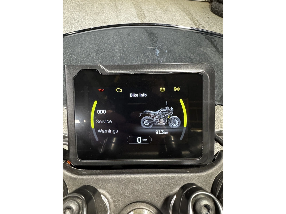 Husqvarna Svartpilen 401 B.d. 2024 alt