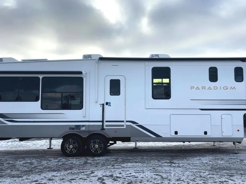 Alliance RV Paradigm 370FB 2026