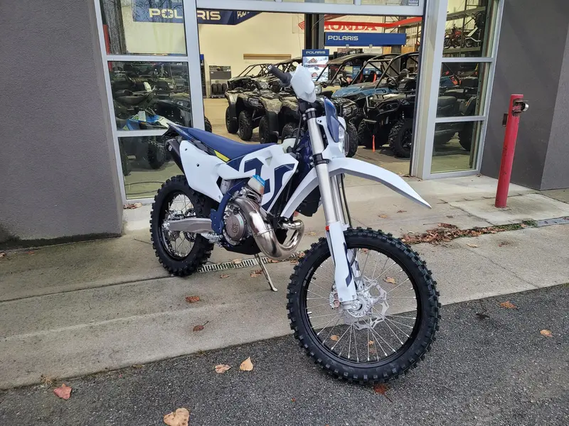 2026 Husqvarna TE 300 thumbnail 3