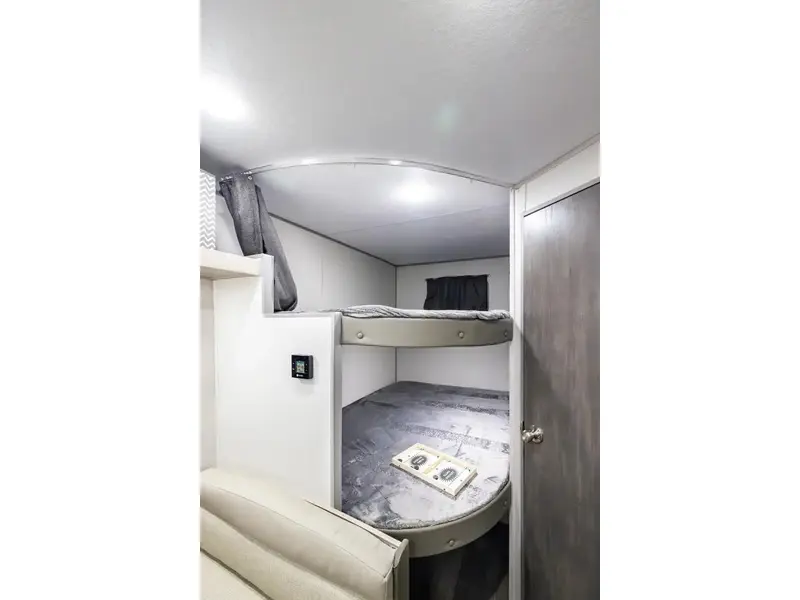 2026 Coachmen Catalina 211BH