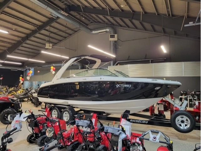 Regal 26 Fasdeck 2021 alt