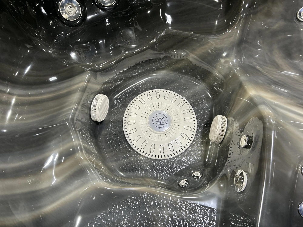 2025 Hydropool 579 Gold - Midnight Canyon/ Vintage alt