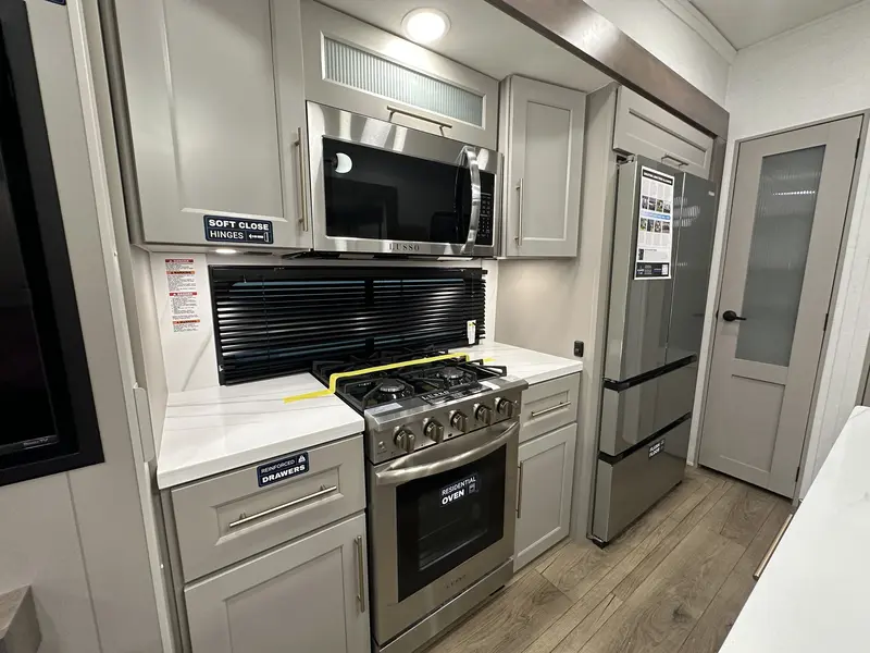 Alliance RV Paradigm 370FB 2026