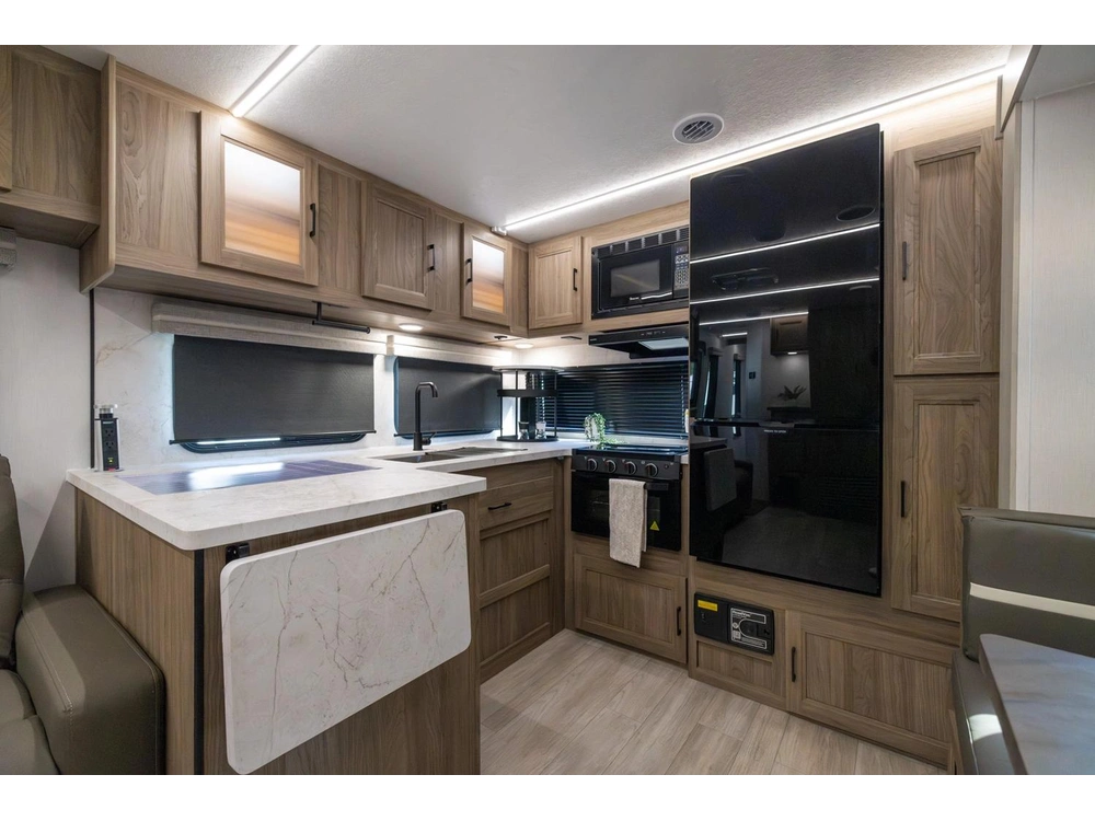 Coachmen Freedom Express 274rks 2026 alt