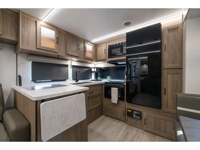 2026 Coachmen Freedom Express 274RKS