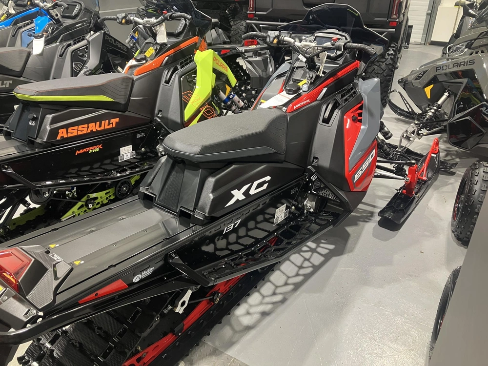 2024 Polaris 650 Indy Xc 137 alt