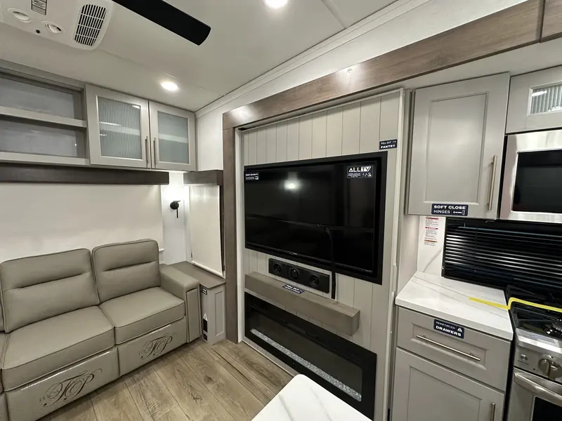 Alliance RV Paradigm 370FB 2026
