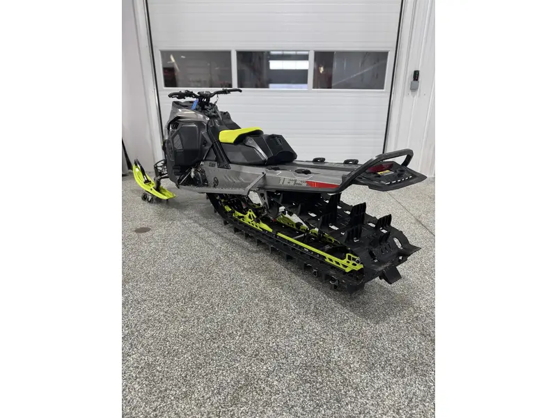 2023 Ski-Doo Summit Expert 165 850 Turbo R
