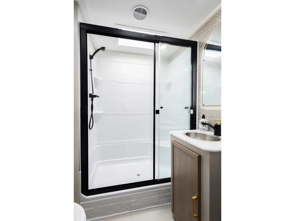 Forest River Heritage Glen 301fam 2026 alt