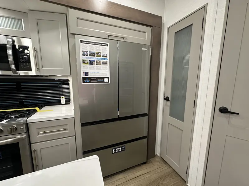 Alliance RV Paradigm 370FB 2026