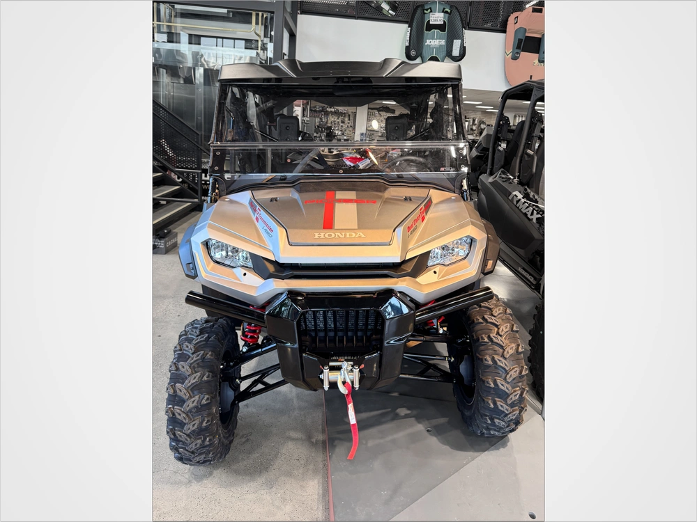2025 Honda Pioneer 1000 - 5p Trail Se alt