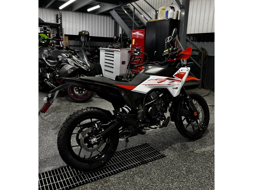 Ktm 390 Adventure X 2025 alt